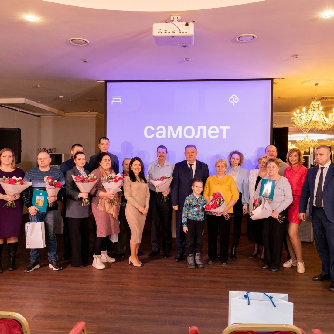 Жители Калининского района получили новое жилье по программе реновации